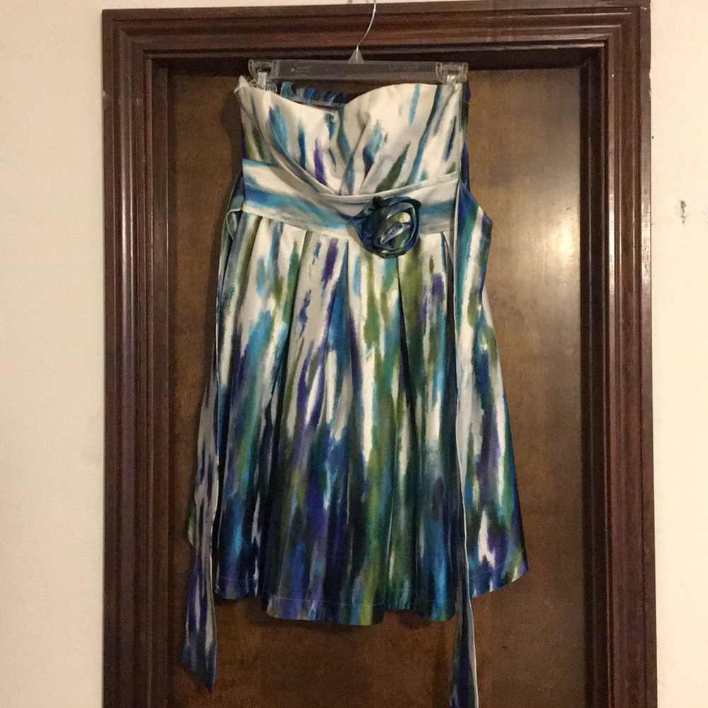 Strapless dress